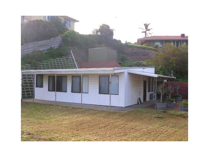 8 The Esplanade, Hallett Cove SA 5158