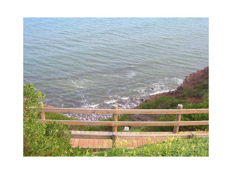 8 The Esplanade, Hallett Cove SA 5158