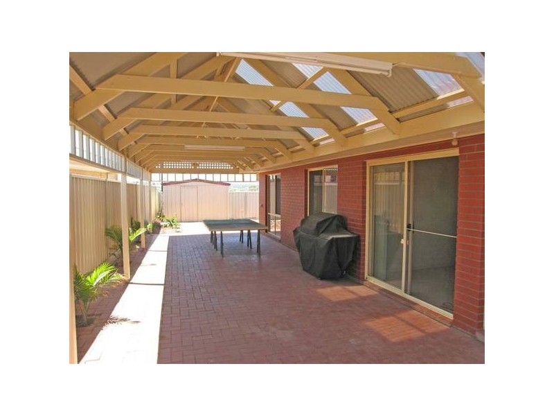 15 Newfield Drive, Reynella SA 5161