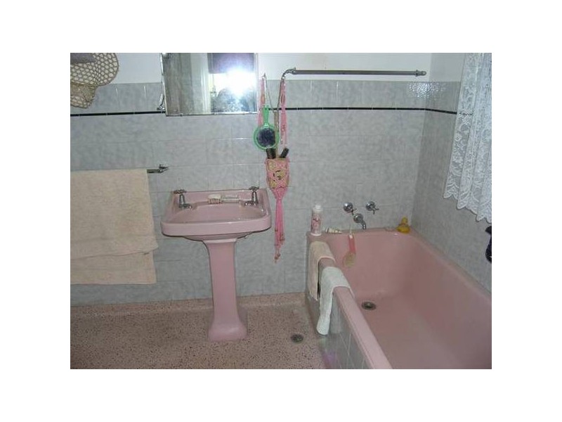 17 Rotorua Avenue, Park Holme SA 5043