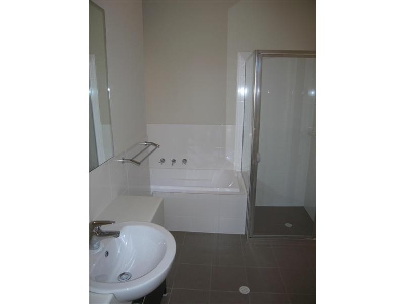 10a Ragless Avenue, Park Holme SA 5043