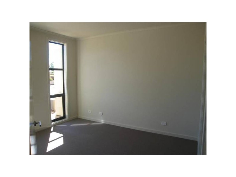 10a Ragless Avenue, Park Holme SA 5043