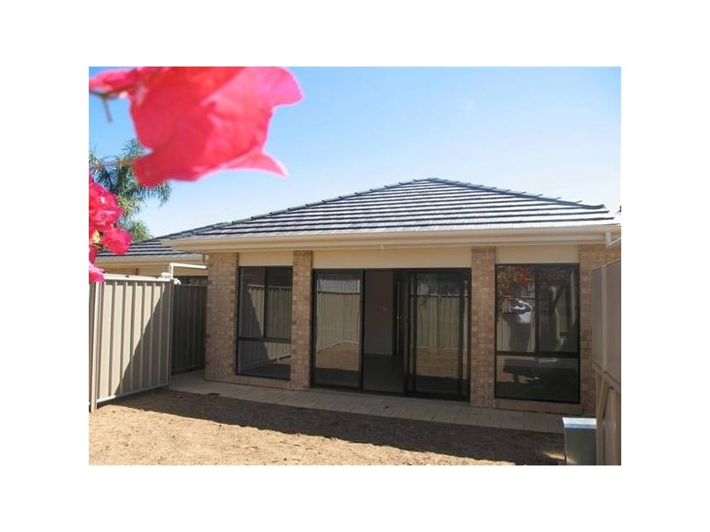 10a Ragless Avenue, Park Holme SA 5043
