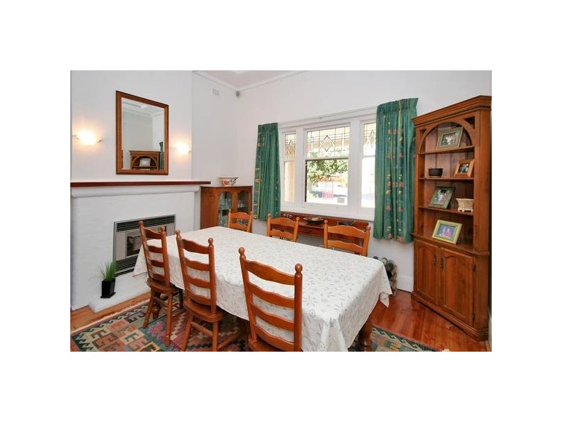 31 Glengyle Terrace, Glandore SA 5037