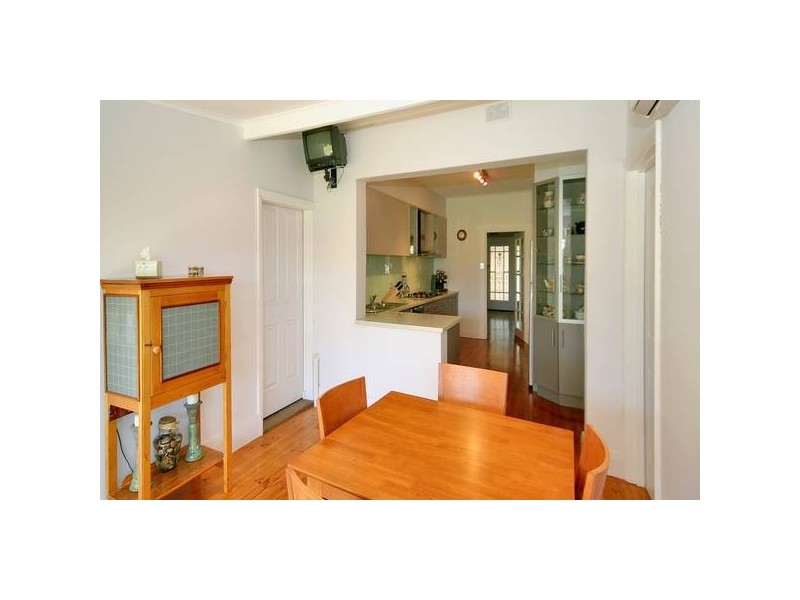 31 Glengyle Terrace, Glandore SA 5037