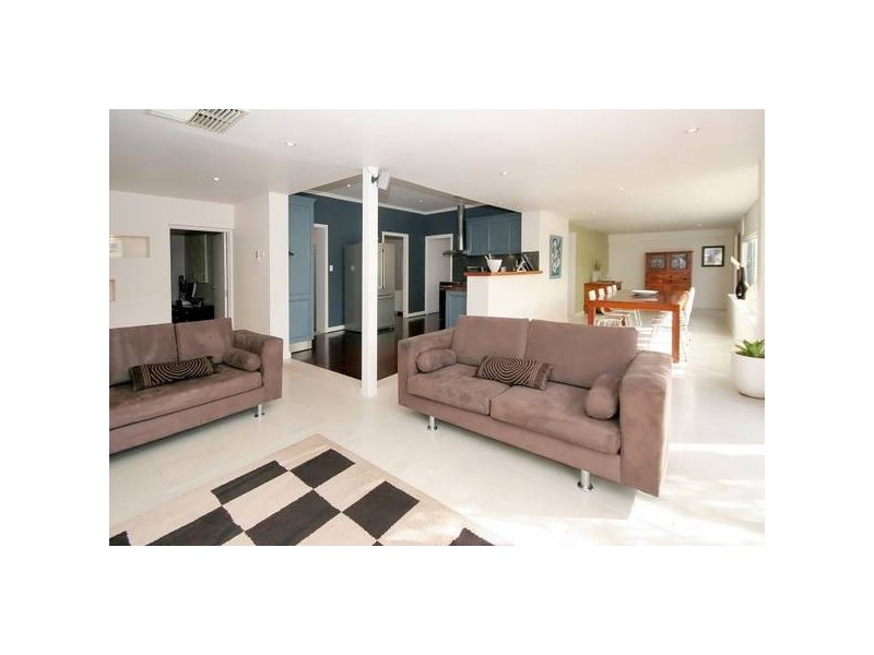 30 Dingera Avenue, North Plympton SA 5037