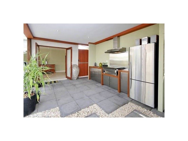 30 Dingera Avenue, North Plympton SA 5037