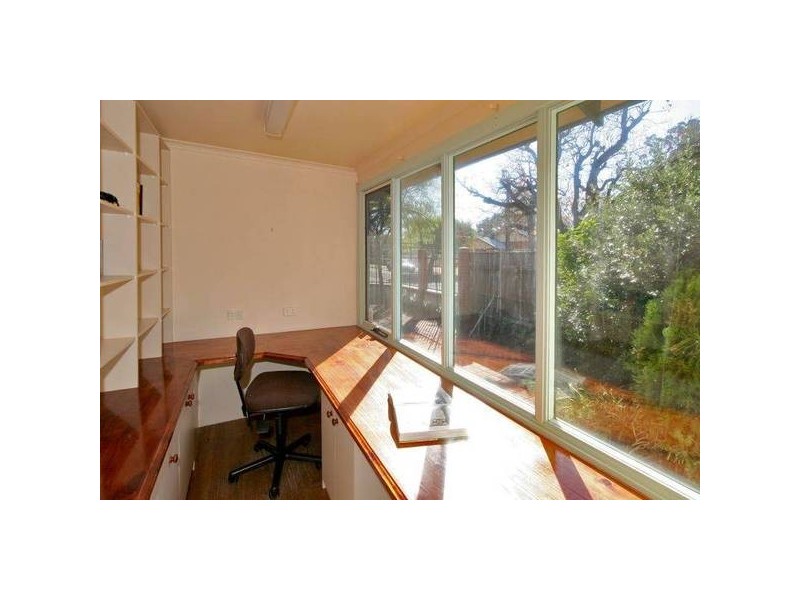 1 Nibley Avenue, Everard Park SA 5035