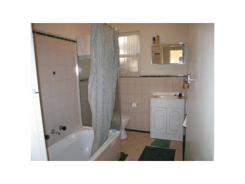 4/39 Aroha Terrace, Black Forest SA 5035