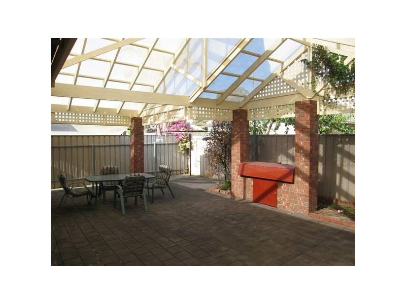 19 Arnold Drive, Mitchell Park SA 5043