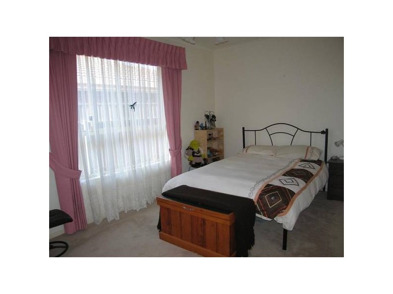 19 Arnold Drive, Mitchell Park SA 5043