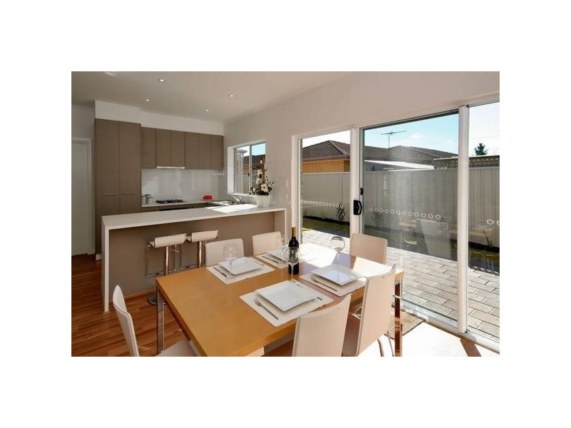 2/7 Waterhouse Road, South Plympton SA 5038