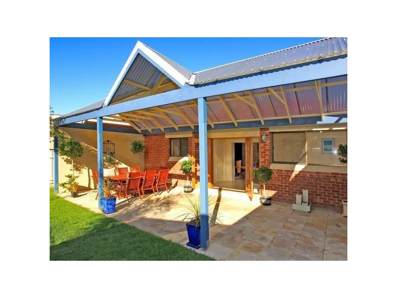 14 Dingera Avenue, North Plympton SA 5037