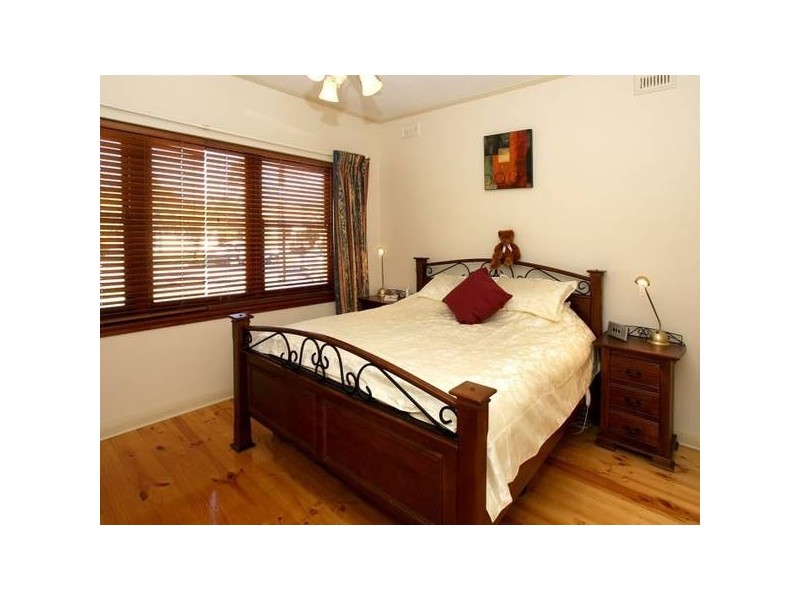 14 Dingera Avenue, North Plympton SA 5037