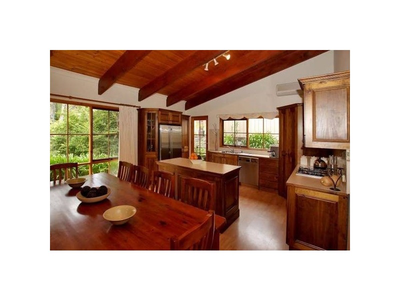 16 Woodland Grove, Aberfoyle Park SA 5159