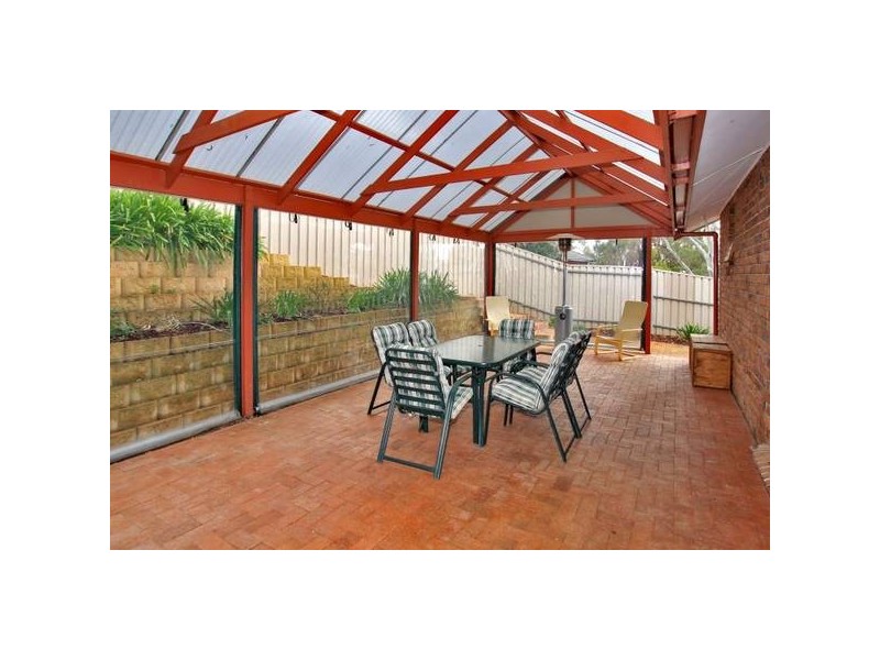 16 Woodland Grove, Aberfoyle Park SA 5159