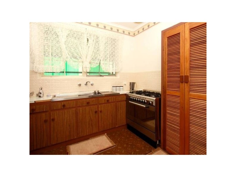 11 Sherlock Road, Kingston Park SA 5049