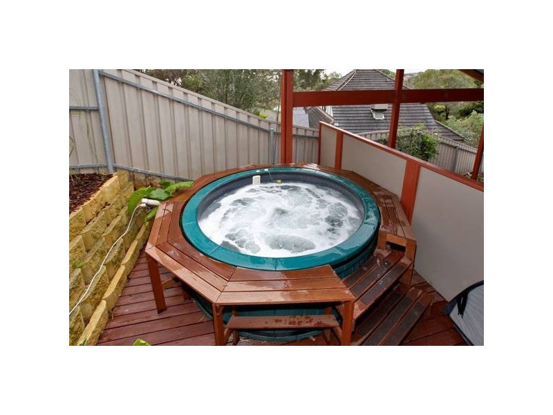 16 Woodland Grove, Aberfoyle Park SA 5159