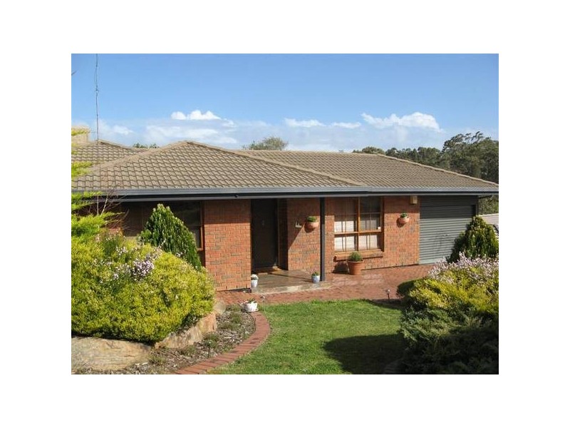26 Woodlea Drive, Aberfoyle Park SA 5159