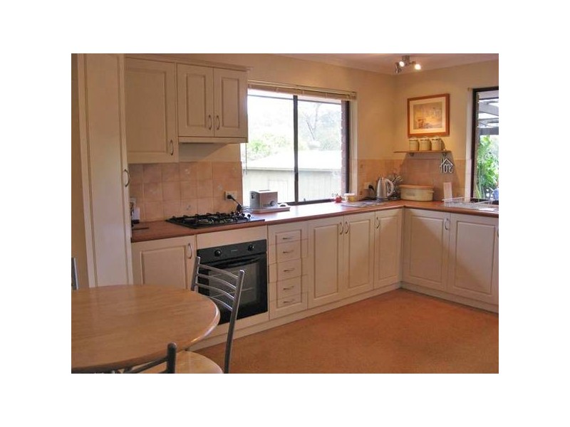26 Woodlea Drive, Aberfoyle Park SA 5159