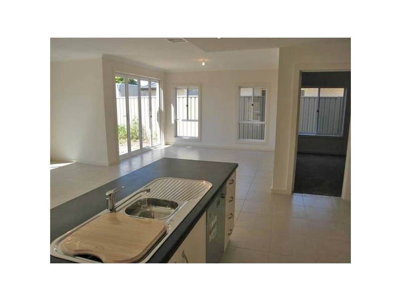 6 Manor Court, Grange SA 5022