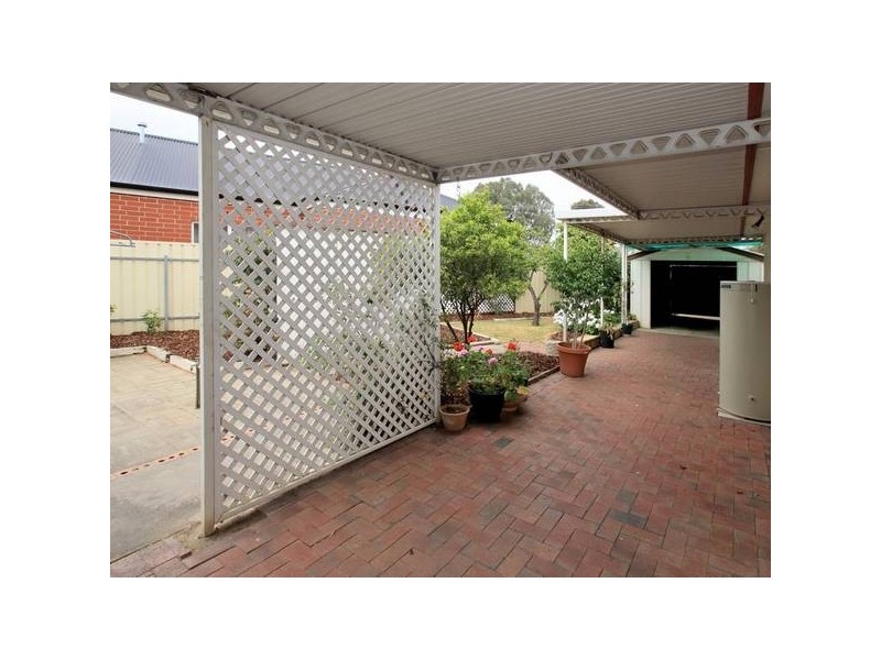 27 St Andrews Crescent, Novar Gardens SA 5040