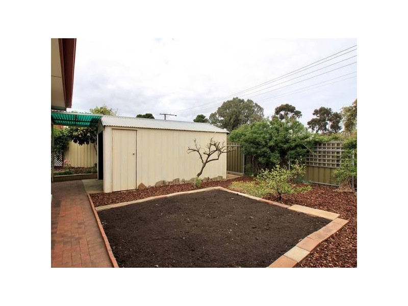 27 St Andrews Crescent, Novar Gardens SA 5040