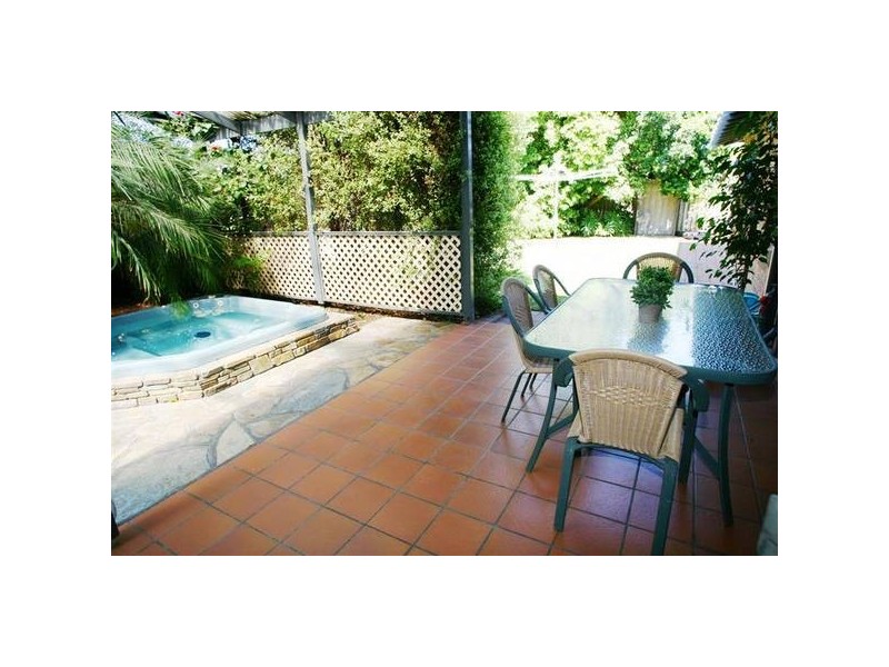 9 Rivett Avenue, Fulham Gardens SA 5024