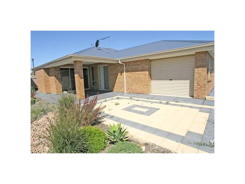 2 Steamranger Drive, Sheidow Park SA 5158