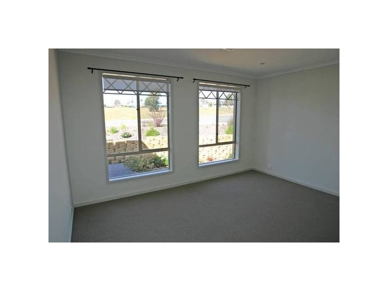 2 Steamranger Drive, Sheidow Park SA 5158