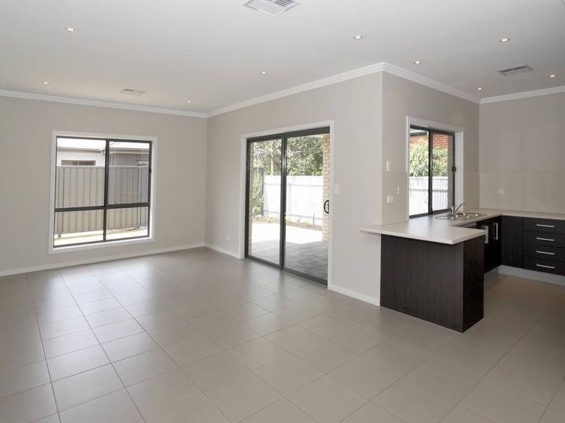 5 McEwin Avenue, North Plympton SA 5037