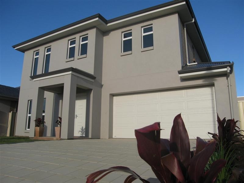 6 Manor Court (enter via Nash St & Medallion Dve), Grange SA 5022