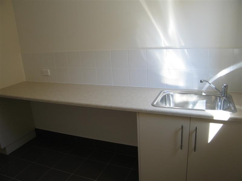 6 Manor Court (enter via Nash St & Medallion Dve), Grange SA 5022