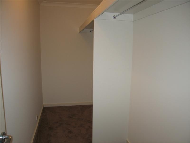 6 Manor Court (enter via Nash St & Medallion Dve), Grange SA 5022