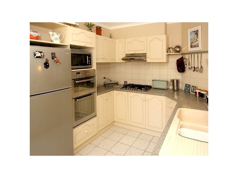 28 Gleneagles Road, Aberfoyle Park SA 5159