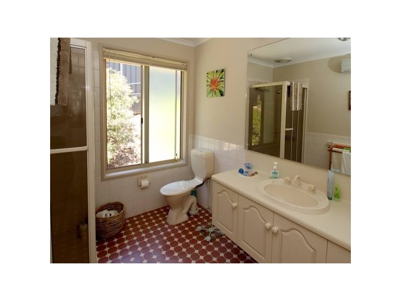 28 Gleneagles Road, Aberfoyle Park SA 5159