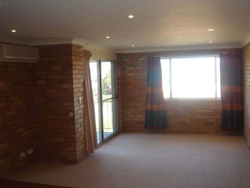 12/12 Coonawrin Street, Battery Hill QLD 4551