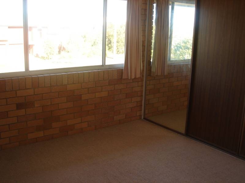 12/12 Coonawrin Street, Battery Hill QLD 4551