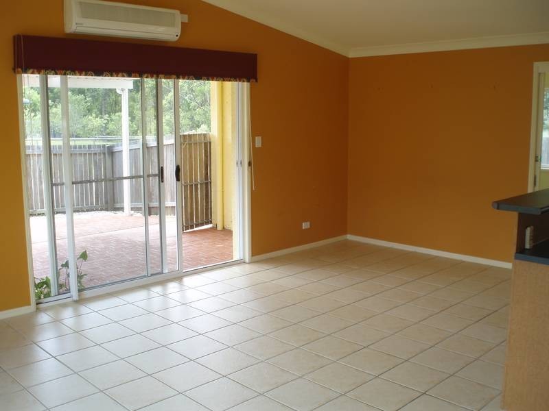 1 Olivia Court, Landsborough QLD 4550