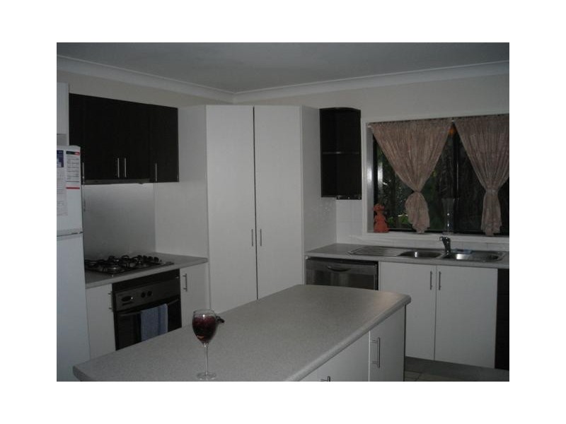 68 Thompson Road, Beerwah QLD 4519
