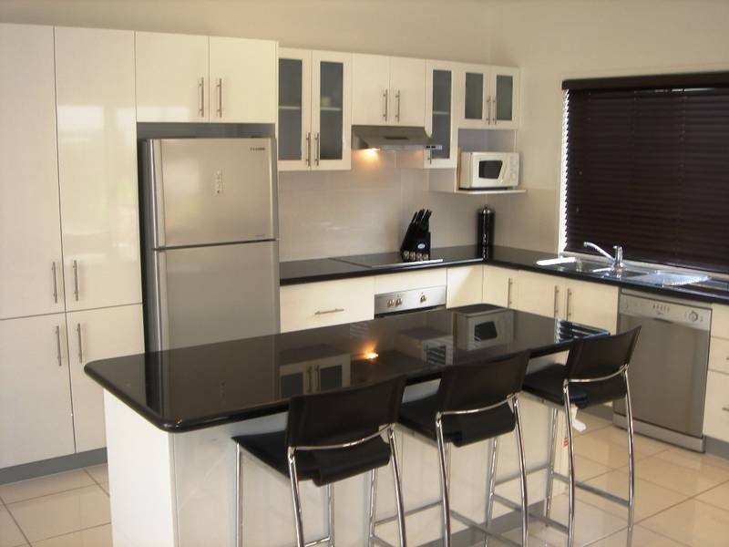 17 Barrine Crescent, Caloundra West QLD 4551