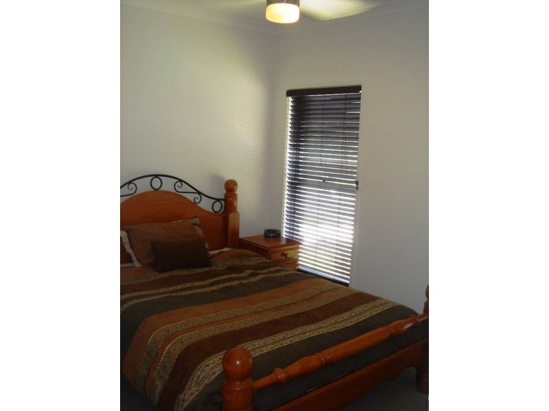 17 Barrine Crescent, Caloundra West QLD 4551