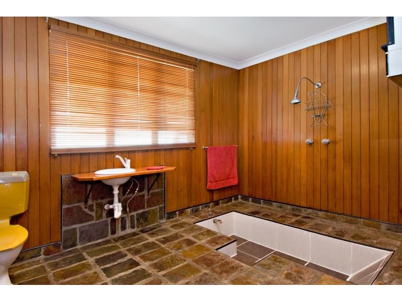 17 Allen Street, Moffat Beach QLD 4551