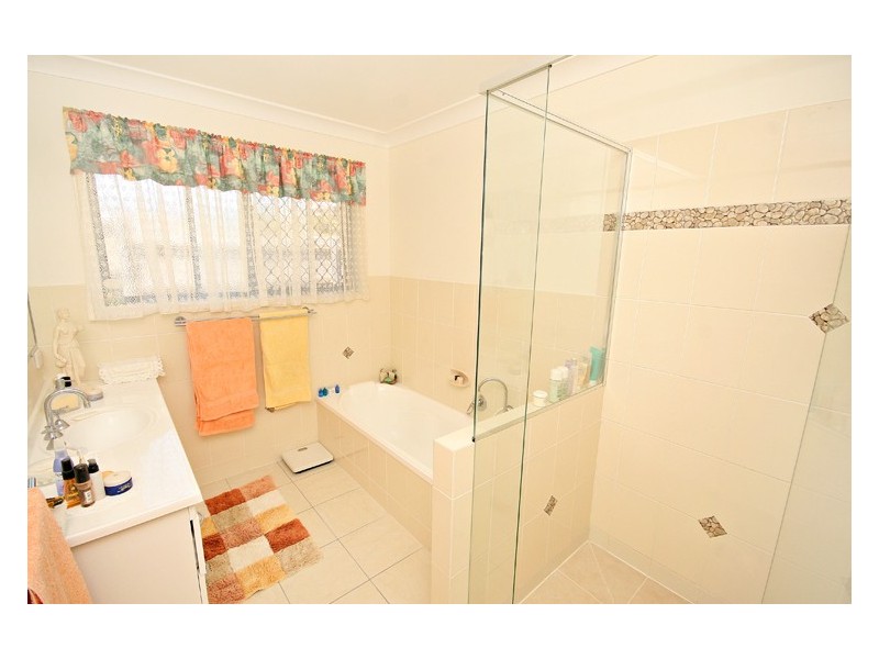 9 The Parkway, Aroona, Caloundra QLD 4551