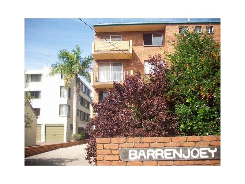 2/17 Landsborough Parade, Golden Beach QLD 4551