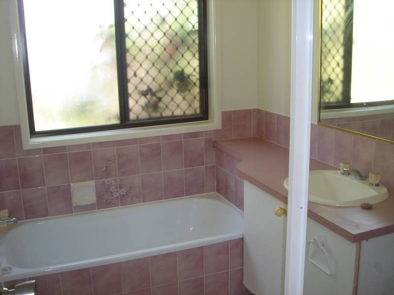 46 Enfield Crescent, Battery Hill QLD 4551