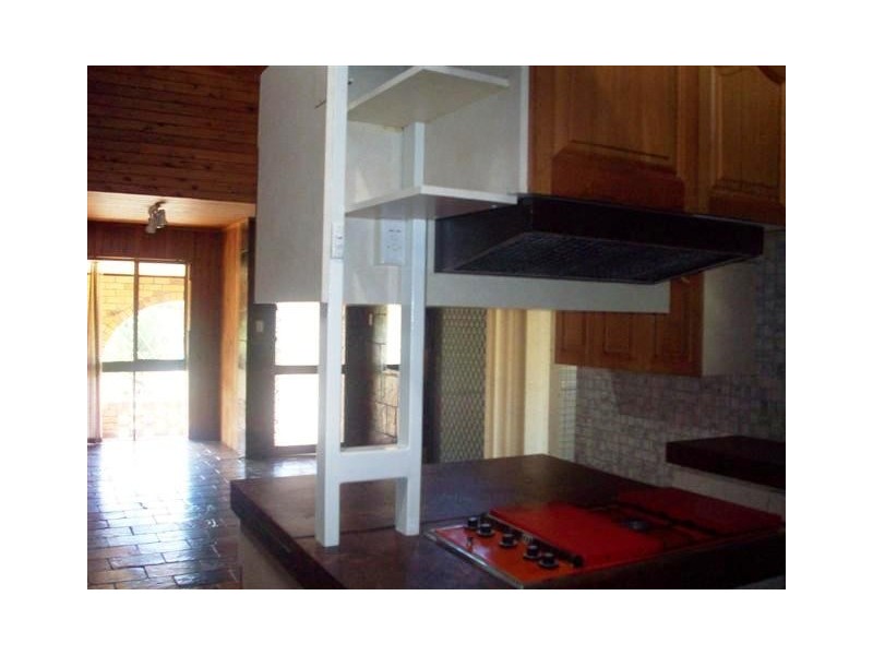 18 Booker Parade, Golden Beach QLD 4551