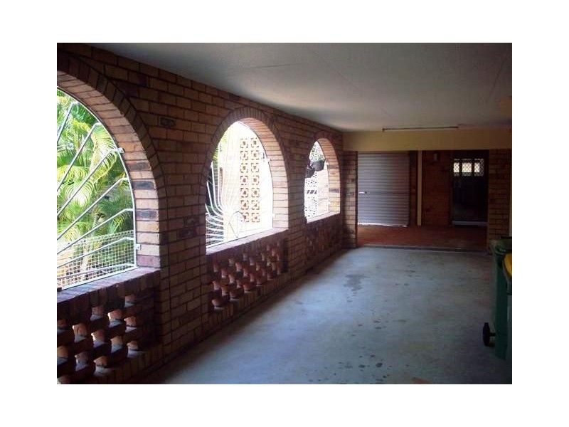 18 Booker Parade, Golden Beach QLD 4551