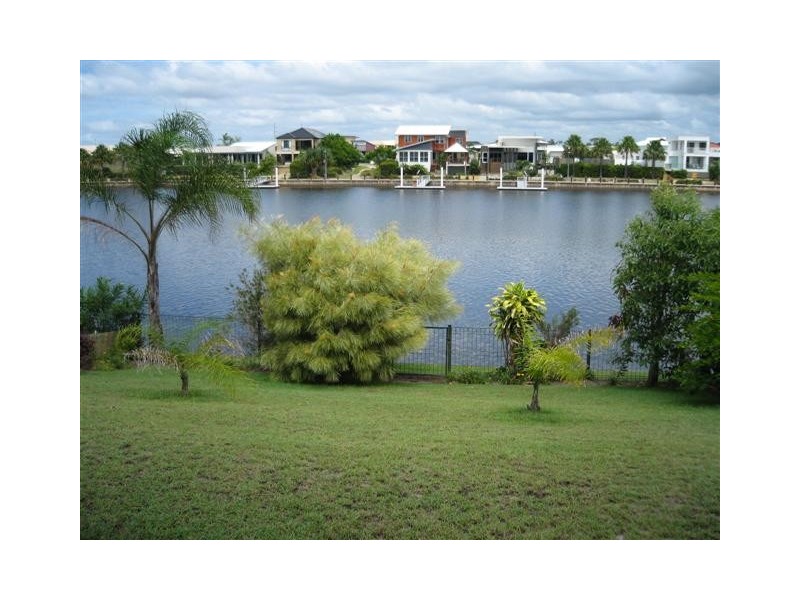 162/2 Melody Court, Warana QLD 4575