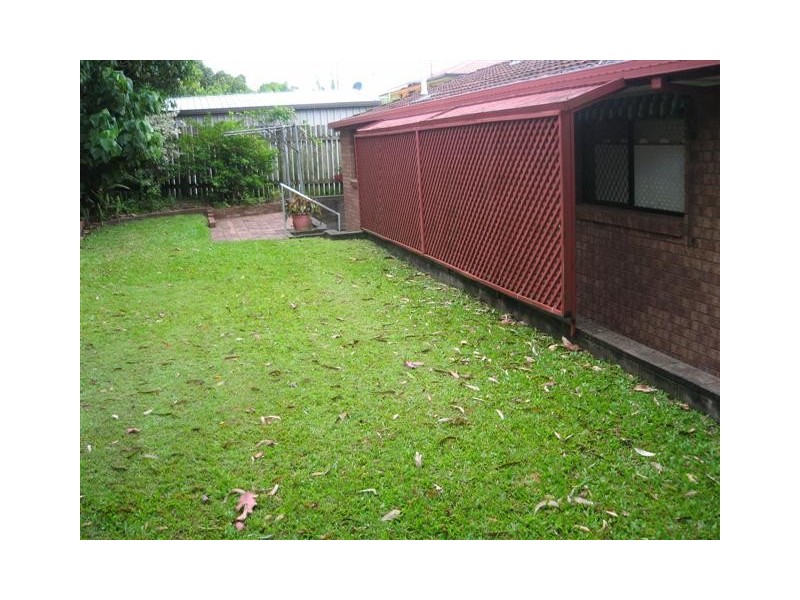 2/8 First Avenue, Caloundra QLD 4551